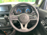 【純正革巻きステアリング】上質な革を使用することで、手にしっかり馴染みとても運転しやすいハンドルです♪