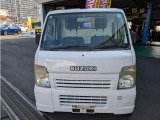 全体的にそれなりにダメージ有ります。中古車につきご理解下さい。
