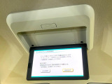 【フリップダウンモニター】大画面モニターで後席でもエンタメをお楽しみいただけます。小さなお子様にも大人気の装備です♪
