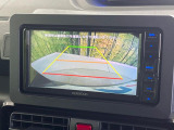 【バックカメラ】駐車時に後方がリアルタイム映像で確認できます。大型商業施設や立体駐車場での駐車時や、夜間のバック時に大活躍!運転スキルに関わらず、今や必須となった装備のひとつです!