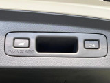 【パワーバックドア】スマートキーや運転席のボタンを押すだけでリアゲートが自動で開閉します!荷物を持っている時や、高い位置にあるバックドアを閉める際に便利な機能です♪