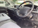 当店の車はルームクリーニング施工済み!納車前には手がけWAX、室内仕上げ清掃で納車をおこなっております!