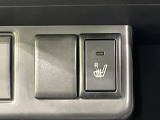 【シートヒーター】寒い日に重宝するシートヒーター!エアコンより早く温まってくれるので寒がりの人も安心ですね♪エアコンの温風は乾燥するから苦手、という方にもをおすすめです。