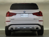 BMWのお車は、走行の安定性とコーナリングの良さを追求し、思い通りにハンドルの操作可能です。試乗車もご用意しておりますので、ぜひ&ldquo;駆け抜ける歓びをご体感ください!