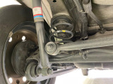 お車を安心してお乗りいただく為には、足回りの定期点検が欠かせません。サービスサポート(有償保証)では無料点検もご提供しており、安心のカーライフをお過ごしいただけるサポート体制が整っています。