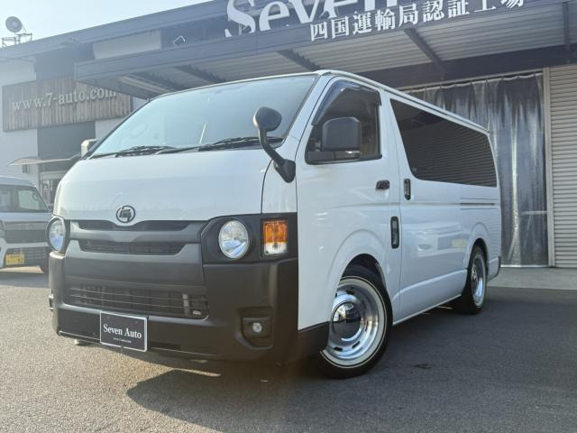 トヨタ ハイエースバン 