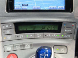 オートエアコンで快適な室内です。