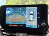 【パノラミックビューモニター】専用のカメラにより、上から見下ろしたような視点で360度クルマの周囲を確認することができます☆死角部分も確認しやすく、狭い場所での切り返しや駐車もスムーズに行えます。