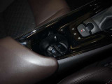 電動パーキングブレーキを採用しております