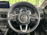 【純正革巻きステアリング】上質な革を使用することで、手にしっかり馴染みとても運転しやすいハンドルです♪