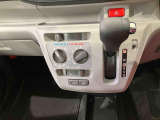 納車前にはプロのメカニックが、各部の点検を行います。ディーラーにしか出来ない品質、そしてサービスできっと満足していただけると思います!