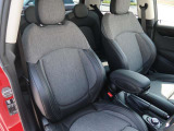 全車保証付き販売をしておりますので安心してご購入頂けます。6ヶ月・5000Kmから2年・走行無制限などお車1台1台により異なります。