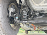 お車を安心してお乗りいただく為には、足回りの定期点検が欠かせません。サービスサポート(有償保証)では無料点検もご提供しており、安心のカーライフをお過ごしいただけるサポート体制が整っています。