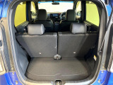 普段のお買い物や通勤、送迎等に十分な荷室スペースを確保しております。セカンドシートを倒すと、大きな荷物の積載も可能です♪