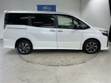 安心感のある力強い走り。静かな車内で家族とのおしゃべりが盛り上がります。