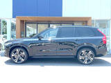当店の認定中古車(VOLVO APPROVED CAR)はメーカー基準の車齢・走行に応じた内外装・機関の176項目もの項目に厳密な点検を実施。すべての基準を満たした自信を持ってお届けする中古車です。