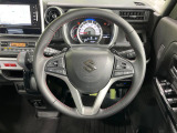 【クルーズコントロール】高速道路もラクラク走行。アクセルを離しても一定速度で走行ができ、長距離運転時の負担を軽減!加速・減速も簡単なスイッチ操作で調整できます。