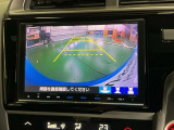 バックモニター付きで、車庫入れやバック時の後方確認をサポート。
