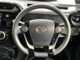 インテリアに合わせたデザインのステアリングは、運転される方のことも考え、運転しやすい形状、大きさです。是非一度、実際に触ってお確かめください。