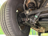 お車を安心してお乗りいただく為には、足回りの定期点検が欠かせません。サービスサポート(有償保証)では無料点検もご提供しており、安心のカーライフをお過ごしいただけるサポート体制が整っています。
