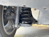 お車を安心してお乗りいただく為には、足回りの定期点検が欠かせません。サービスサポート(有償保証)では無料点検もご提供しており、安心のカーライフをお過ごしいただけるサポート体制が整っています。
