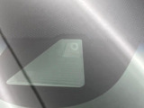 【ホンダセンシング】走行中に前方の車両等を認識し、衝突しそうな時は警報とブレーキで衝突回避と被害軽減をアシスト。より安全にドライブをお楽しみいただけます。