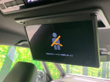 【フリップダウンモニター】大画面モニターで後席でもエンタメをお楽しみいただけます。小さなお子様にも大人気の装備です♪