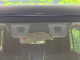 【スズキ デュアルカメラブレーキサポート】走行中に前方の車両等を認識し、衝突しそうな時は警報とブレーキで衝突回避と被害軽減をアシスト。より安全にドライブをお楽しみいただけます。