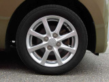 【自動車保険】各種、自動車保険も取り扱っております。現在の保険はおいくらですか?万が一の時に備えて、お客様に合ったプランをご提案します。