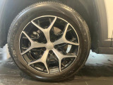 Jeep純正18インチアルミホイールとなっております。
