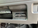 ETC車載器付きです♪高速道路をスイスイと通過!で、キャシュレス!クルマは料金所をノンストップで通過することができます☆