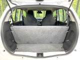 普段のお買い物や通勤、送迎等に十分な荷室スペースを確保しております。セカンドシートを倒すと、大きな荷物の積載も可能です♪