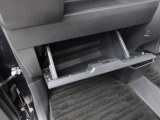 土日も営業しております。お仕事がお休みの日にご家族お揃いでお越しください。