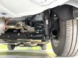 お車を安心してお乗りいただく為には、足回りの定期点検が欠かせません。サービスサポート(有償保証)では無料点検もご提供しており、安心のカーライフをお過ごしいただけるサポート体制が整っています。