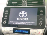 【メーカー純正ナビ】インテリアに溶け込むスタイリッシュな「専用設計」メーカーナビを装備♪視認性や操作性など基本性能にも優れ、より上質なカーライフをお楽しみいただけます。
