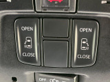【両側パワースライドドア】スマートキーや運転席のスイッチで後席両側スライドドアの開閉が可能♪電動だから力を入れてドアを開ける必要が無く、小さなお子様でも簡単に開け閉めでき快適です♪