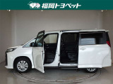 両側パワースライドドア付きだから、狭い駐車スペースなどでの 乗り降りラクラク!小さなお子さまのいるご家庭には嬉しい装備。