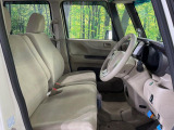 運転席シート廻りは使用感も少なく、良好な状態となっています。丁寧に使われていたことがよくわかりますね。