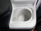 ホットドリンクをちょうど良い温度でキープしてくれる保温機能付きのホッとカップホルダー