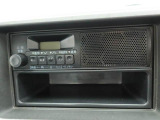 AM/FMラジオ スピーカー内蔵 お気に入りの番組を聞きながらドライブできます。