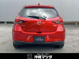 ソウルレッドのMAZDA2が入荷しました!ワンオーナーで低走行ながらお手頃価格です!