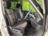 運転席シート廻りは使用感も少なく、良好な状態となっています。丁寧に使われていたことがよくわかりますね。