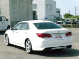 明るく広々、落ち着いた店内では、中古車のご検討・ご購入のほか、携帯電話(au)の購入等、様々なご相談に幅広く応えていきます♪