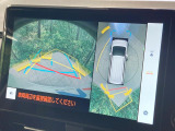【パノラミックビューモニター】専用のカメラにより、上から見下ろしたような視点で360度クルマの周囲を確認することができます☆死角部分も確認しやすく、狭い場所での切り返しや駐車もスムーズに行えます。