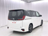 走りにこだわりながら収納力も持ち合わせたお車です。荷物を載せて軽快なドライブを楽しめますよ♪
