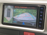 【パノラミックビューモニター】専用のカメラにより、上から見下ろしたような視点で360度クルマの周囲を確認することができます☆死角部分も確認しやすく、狭い場所での切り返しや駐車もスムーズに行えます。