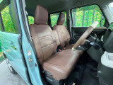 運転席シート廻りは使用感も少なく、良好な状態となっています。丁寧に使われていたことがよくわかりますね。