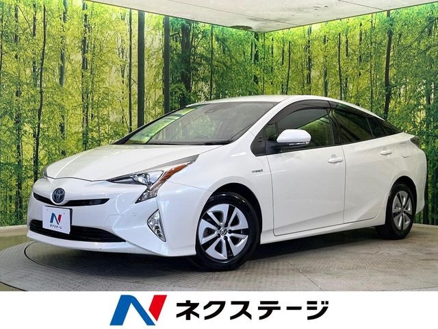トヨタ プリウス 