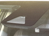 【トヨタセーフティセンス】走行中に前方の車両等を認識し、衝突しそうな時は警報とブレーキで衝突回避と被害軽減をアシスト。より安全にドライブをお楽しみいただけます。