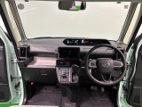 見易い計器類と運転し易いドライビングポジションは、視角も少なく前方&左右の見切りが良く運転し易いクルマです